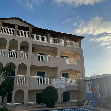 Sandy Maria 702 公寓 *