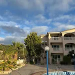 Sandy Maria 702 Apartment *